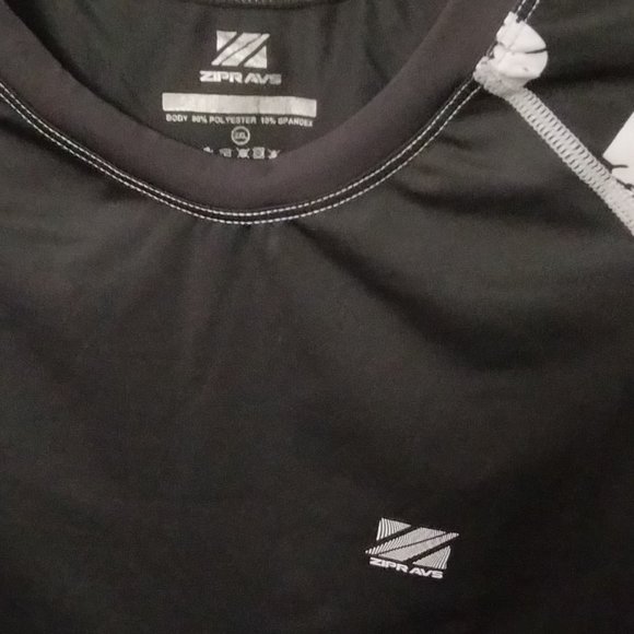 NWT High Performance Active Wear Compression Shirt (XL) - Picture 2 of 9